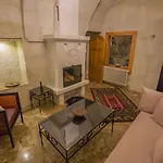 Agarta Cave فندق