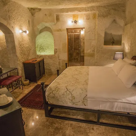 Agarta Cave Hotell 3*