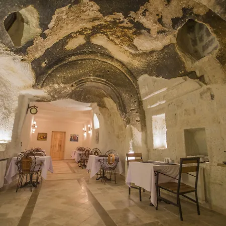 ホテル Agarta Cave ギョレメ