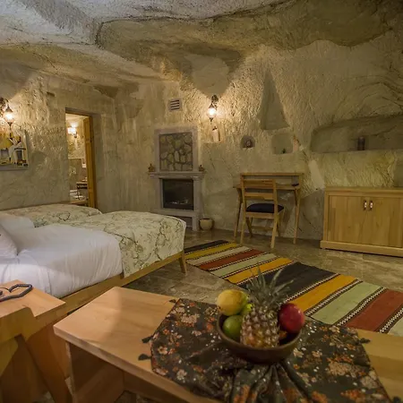 Agarta Cave Hotel 2*