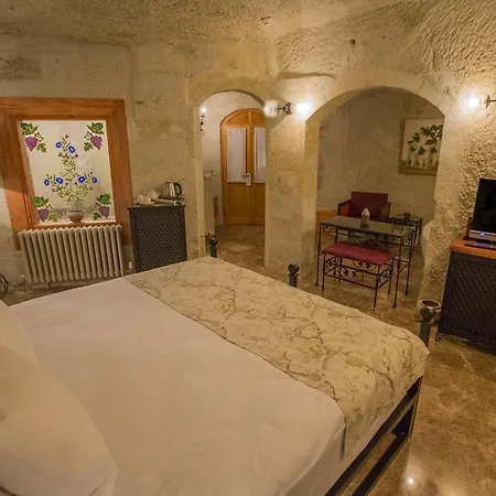 Hotel Agarta Cave 2*