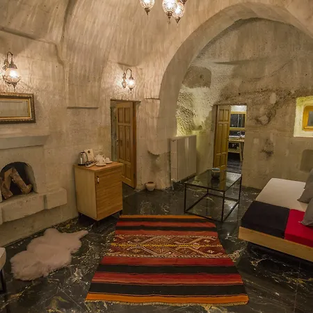 Agarta Cave Hotel 2*